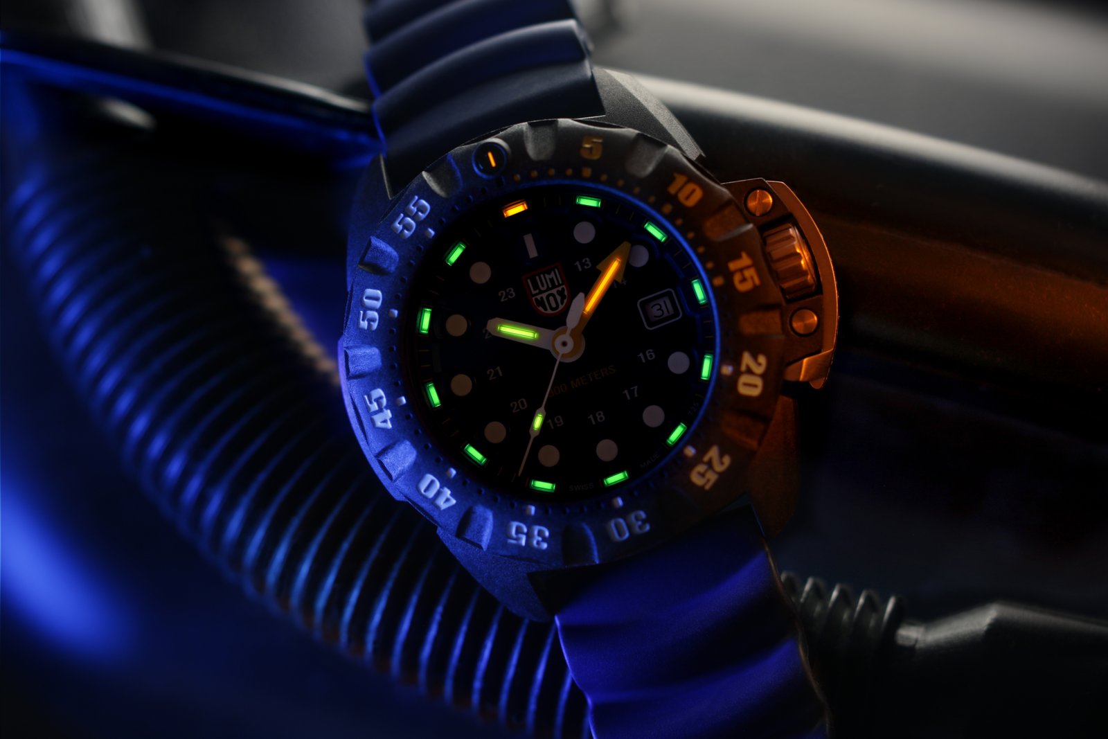 Press Release Luminox Scott Cassell Deep Dive 1550 Series Diving Deeper with Ultra lightweight CARBONOX Watch I Love