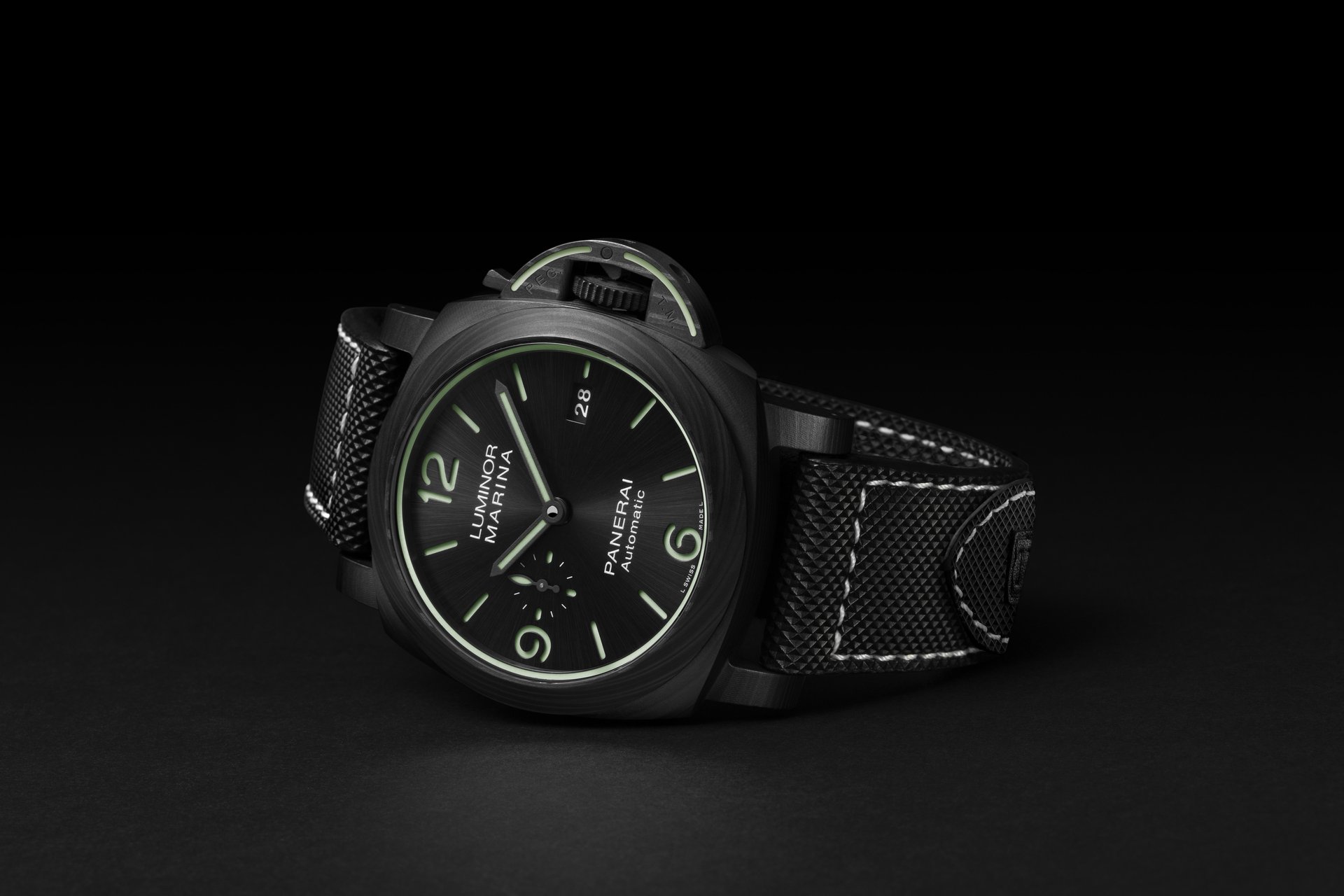 Panerai Luminor Marina Carbotech 44 mm PAM01118 Watch I Love