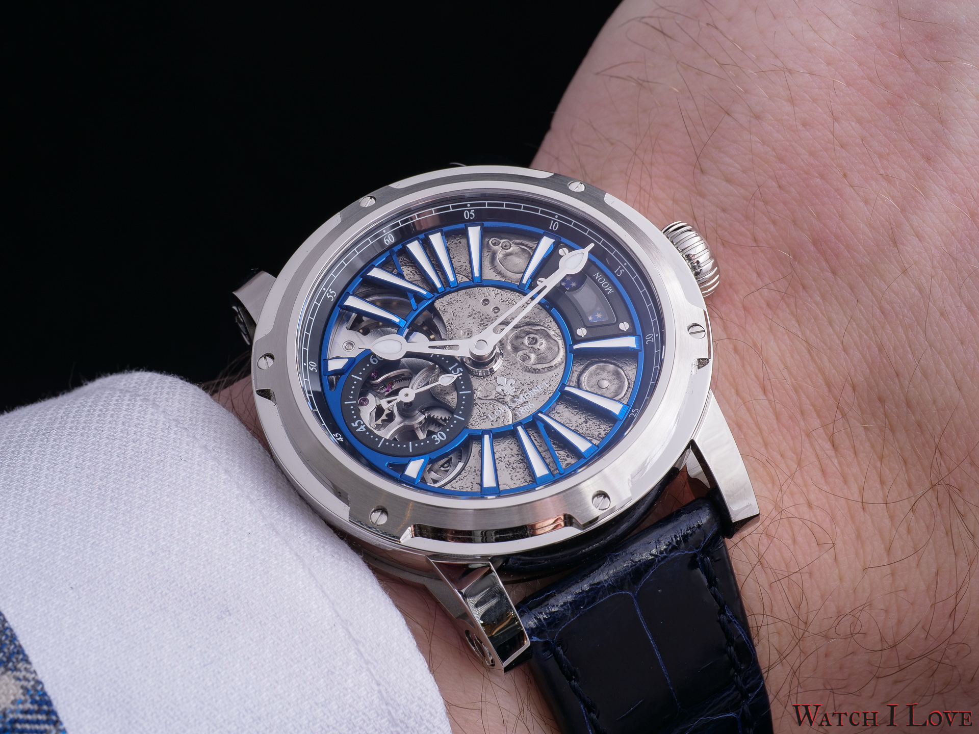 Hands-on Louis Moinet Moon - Dare to Dream - Watch I Love