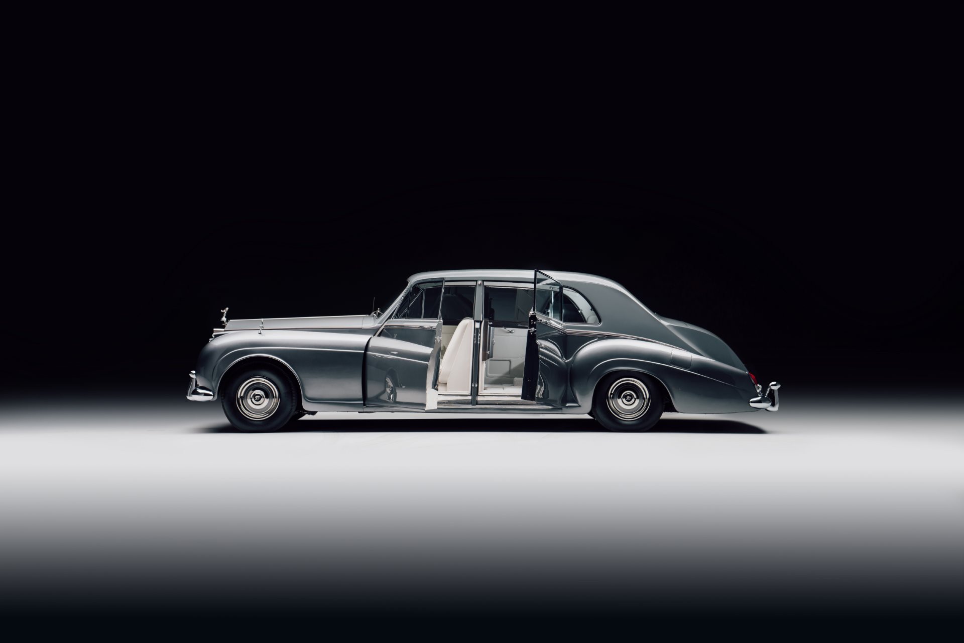 Neue Luxus-Option: Carbon Veil im Rolls-Royce Phantom