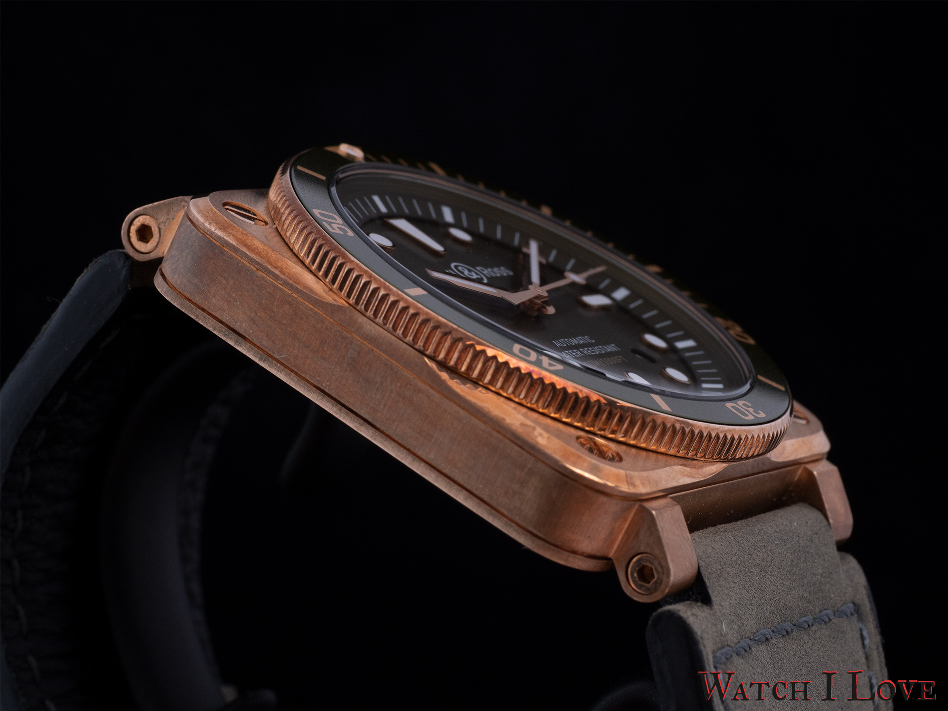 BR03-92 Green Bronze Diver case side