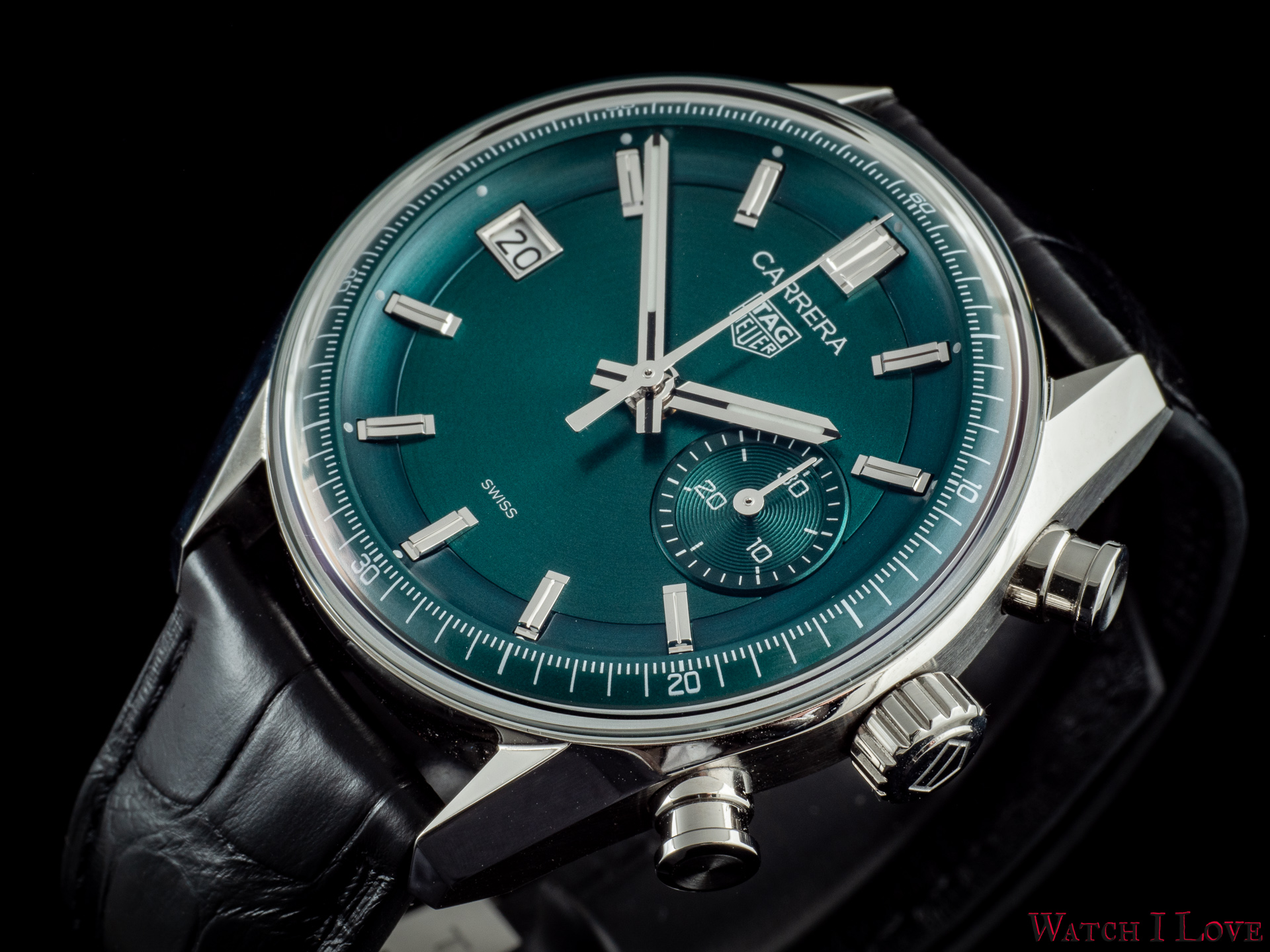 TAG Heuer Carrera Limited クロノグラフ The Alluring TAG Heuer Carrera Chronograph Green Dato Dial - Watch