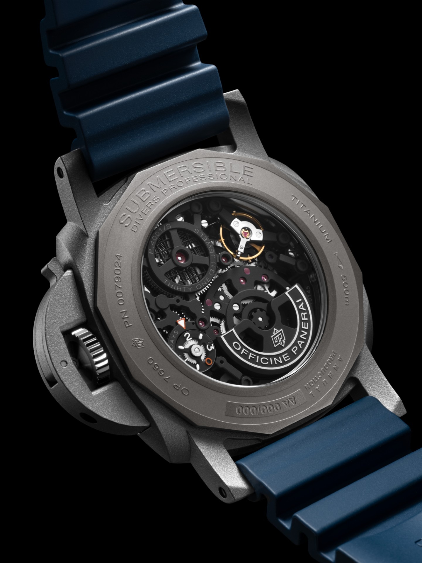 Panerai Submersible GMT PAM01495 movement